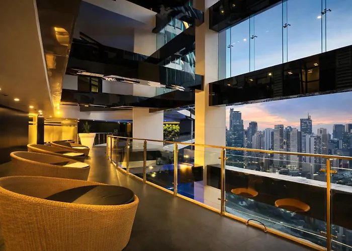 Metro Luxe Aparthotel 4*
